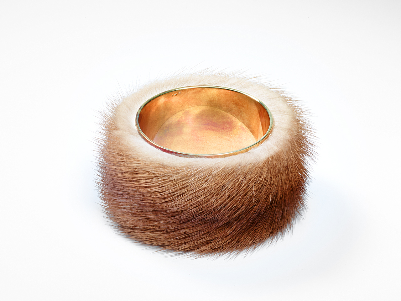 Fur Bracelet, Meret Oppenheim