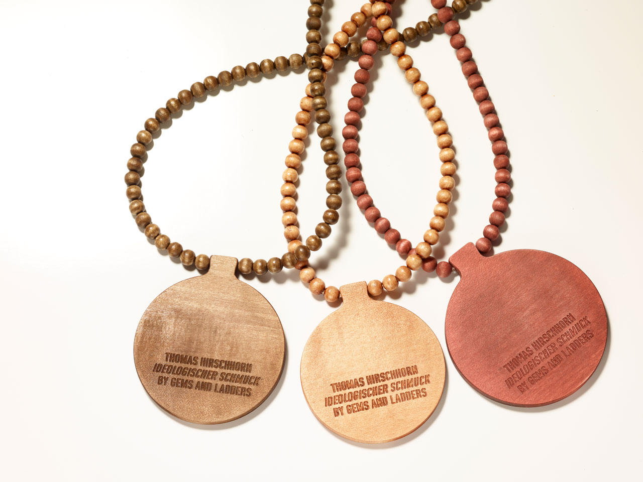 Ideological Jewellery 1–3, Thomas Hirschhorn – Ideological Jewellery, set of 3, backside